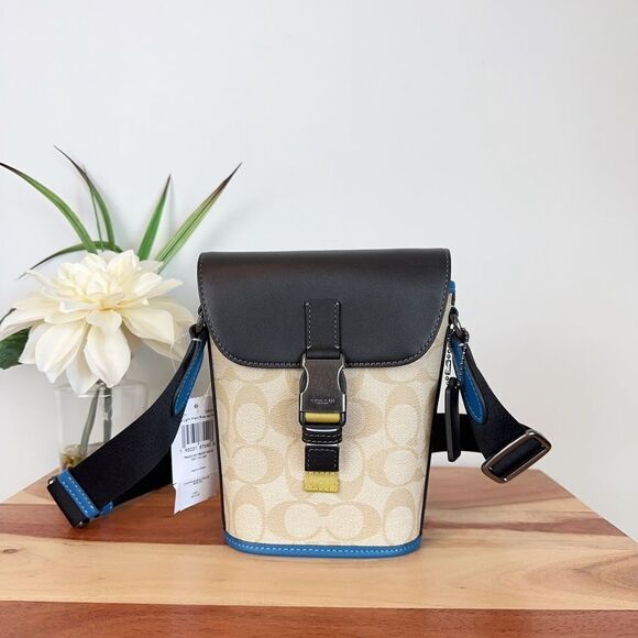NWT Coach Track Small Flap Crossbody In Colorblock Signature Canvas - Picture 1 of 8